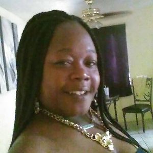 Meet your Posher, Latoya